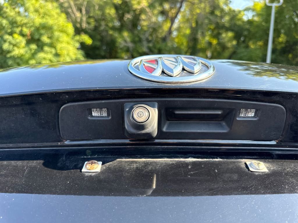 Used 2022 Buick Envision Essence w/ Technology Package II image 16