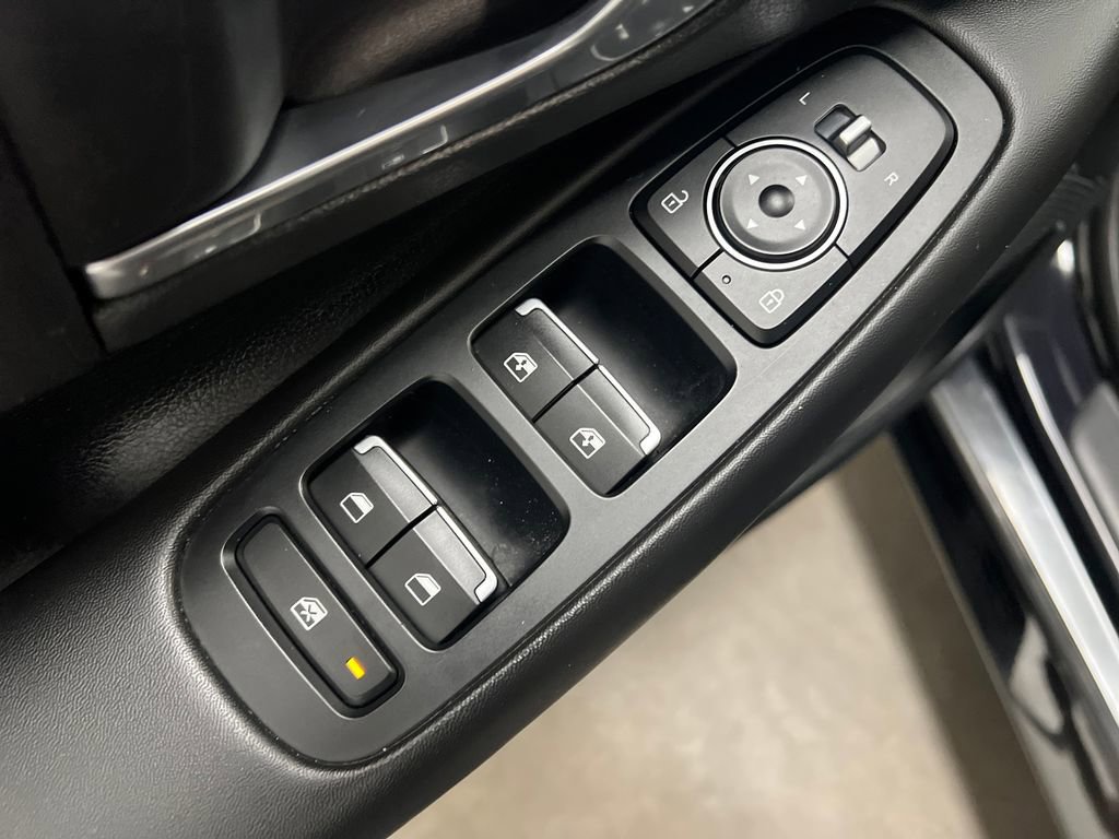 Used 2023 Hyundai Sonata SEL image 13