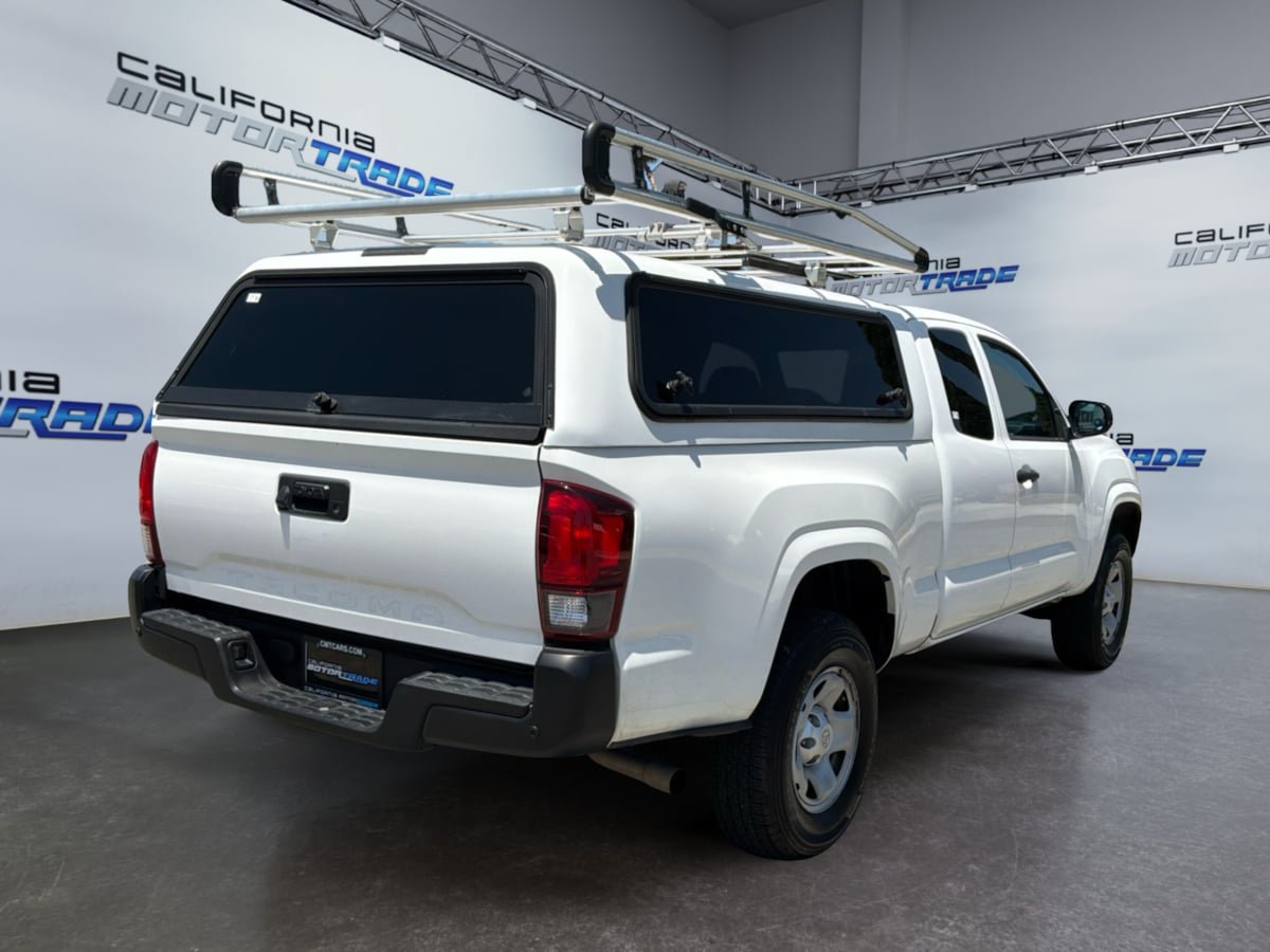 Used 2020 Toyota Tacoma SR RWD image 5