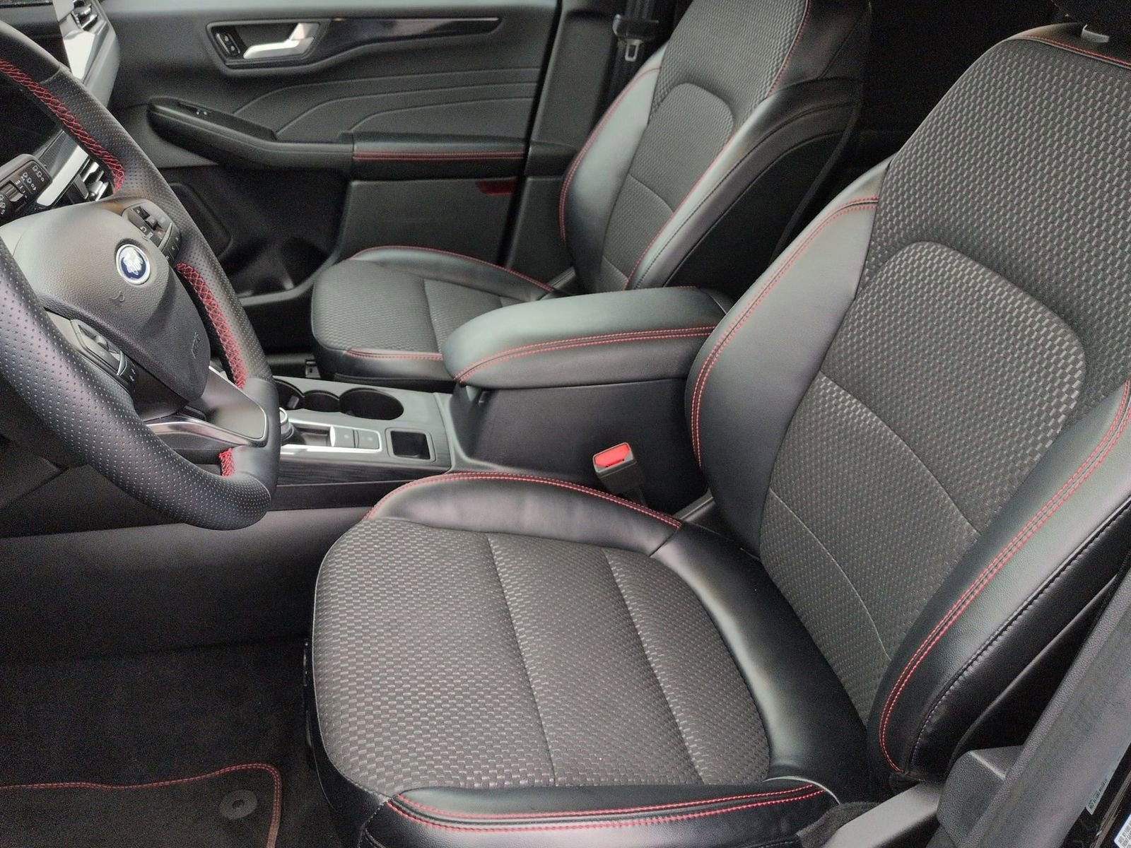 Certified 2023 Ford Escape ST-Line w/ Tech Pack #1 image 18