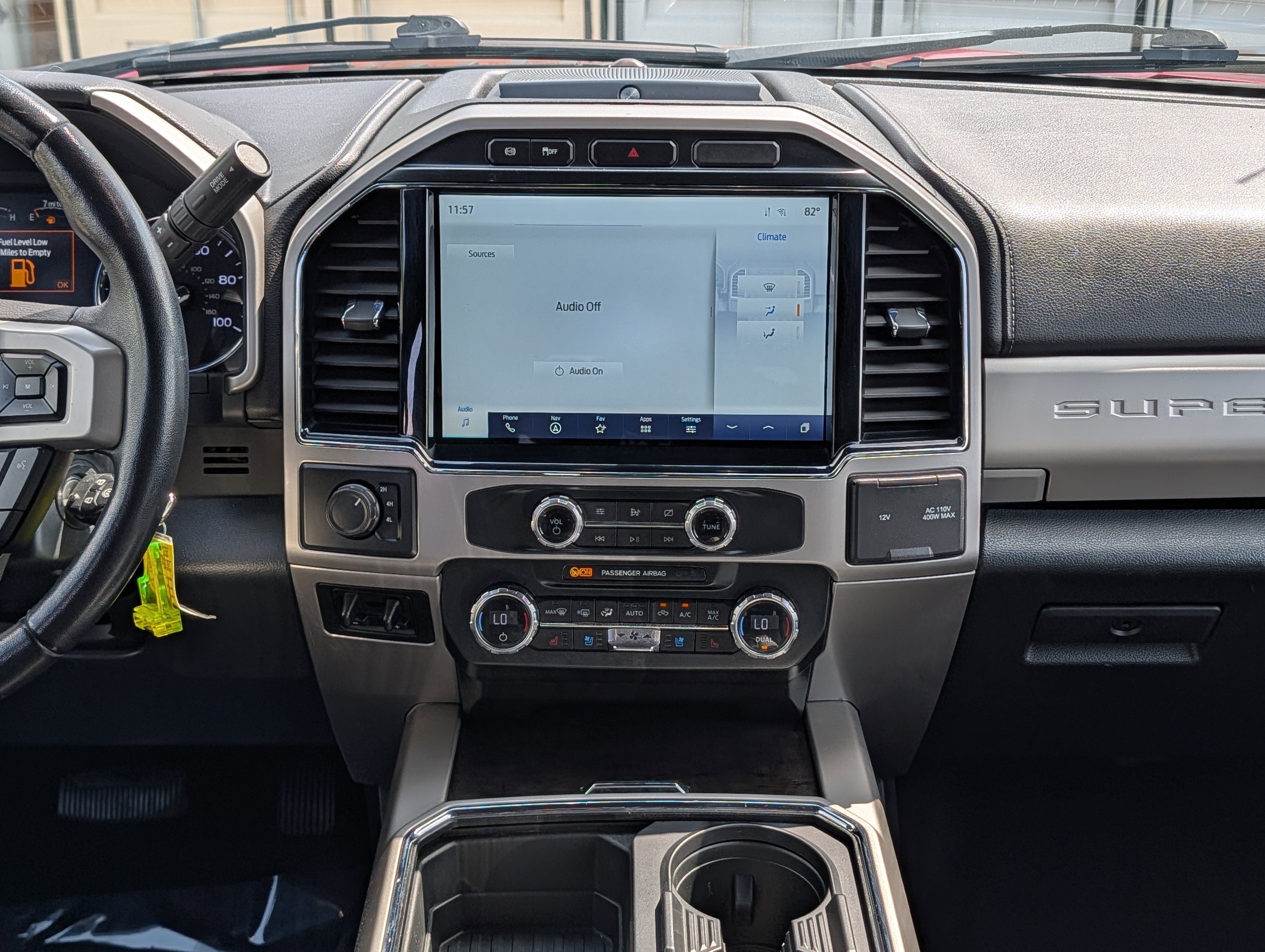 Used 2022 Ford F250 Lariat w/ Lariat Value Package AWD/4WD image 19