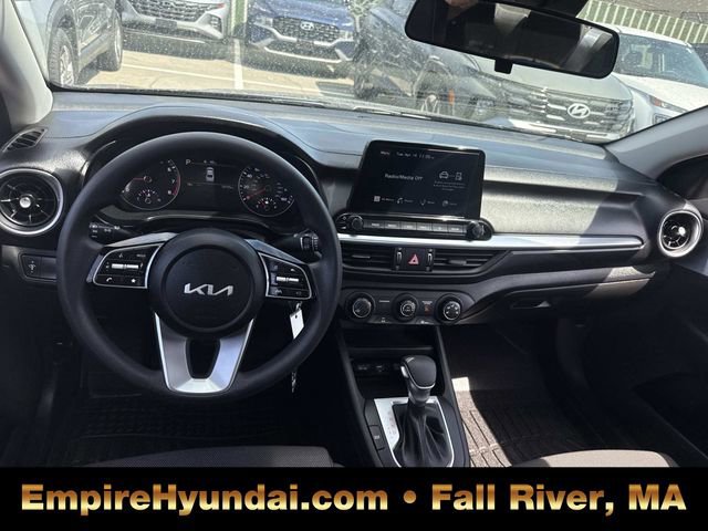 Used 2023 Kia Forte LXS image 12