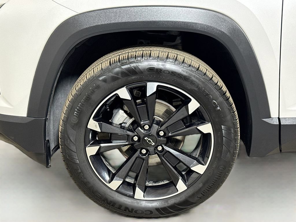 Certified 2025 Chevrolet Equinox RS w/ Safety and Technology Package image 29