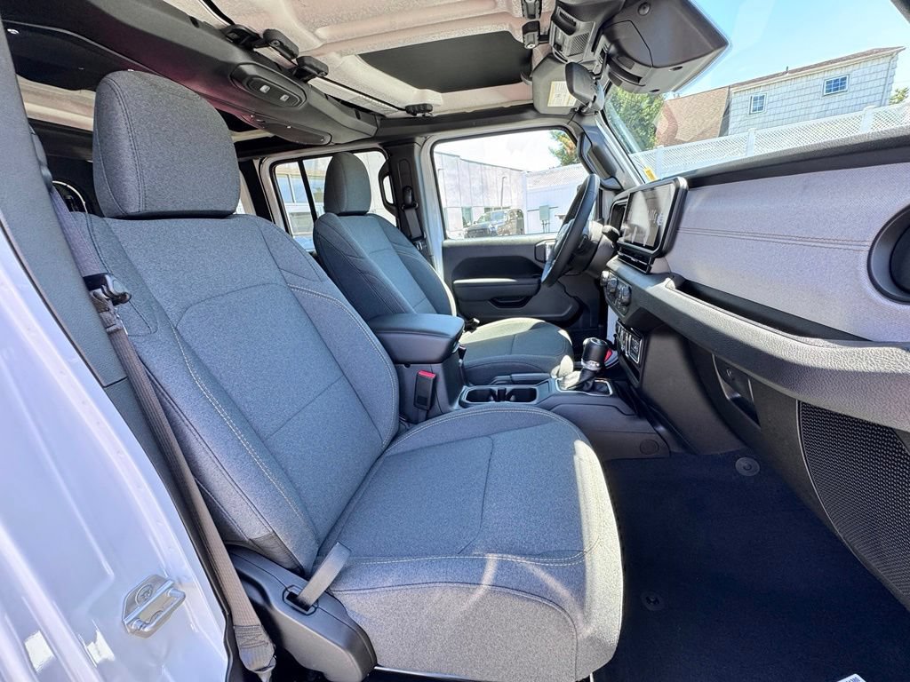 New 2026 Jeep Wrangler Unlimited Sport AWD/4WD image 18