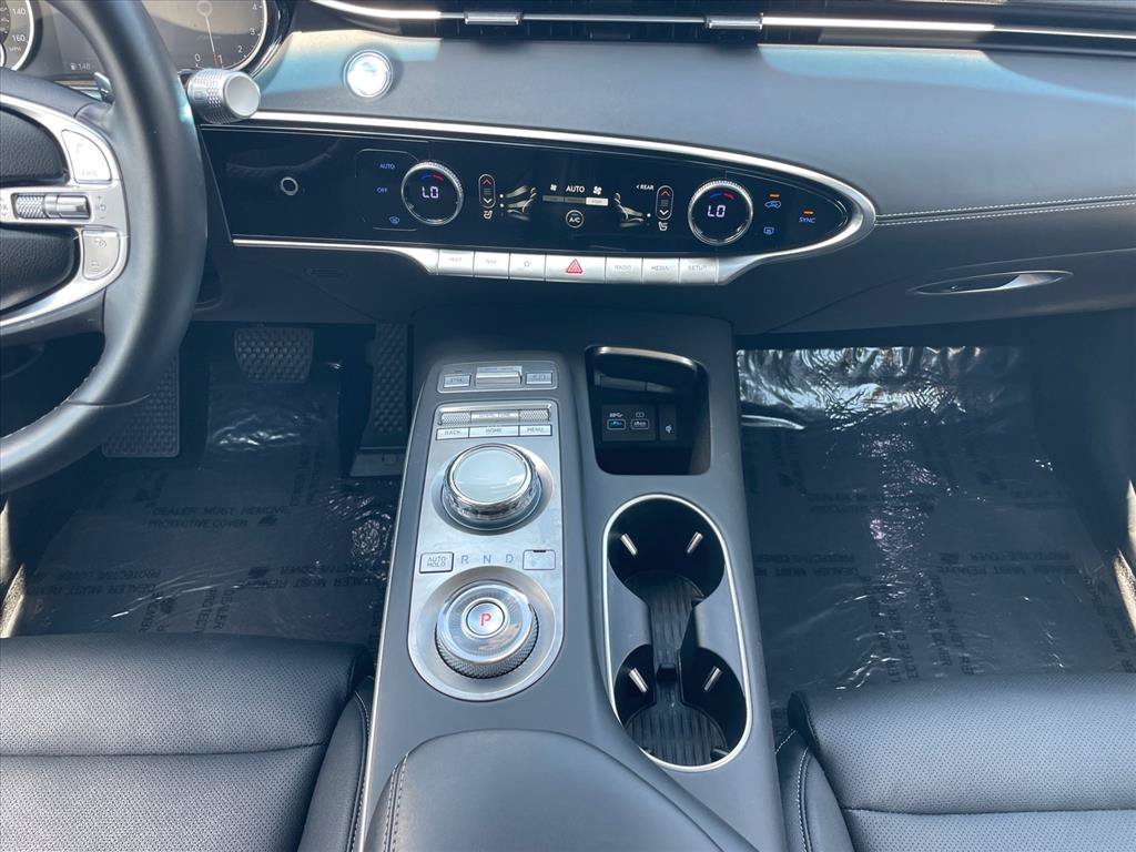 Used 2025 Genesis GV70 2.5T AWD/4WD image 17
