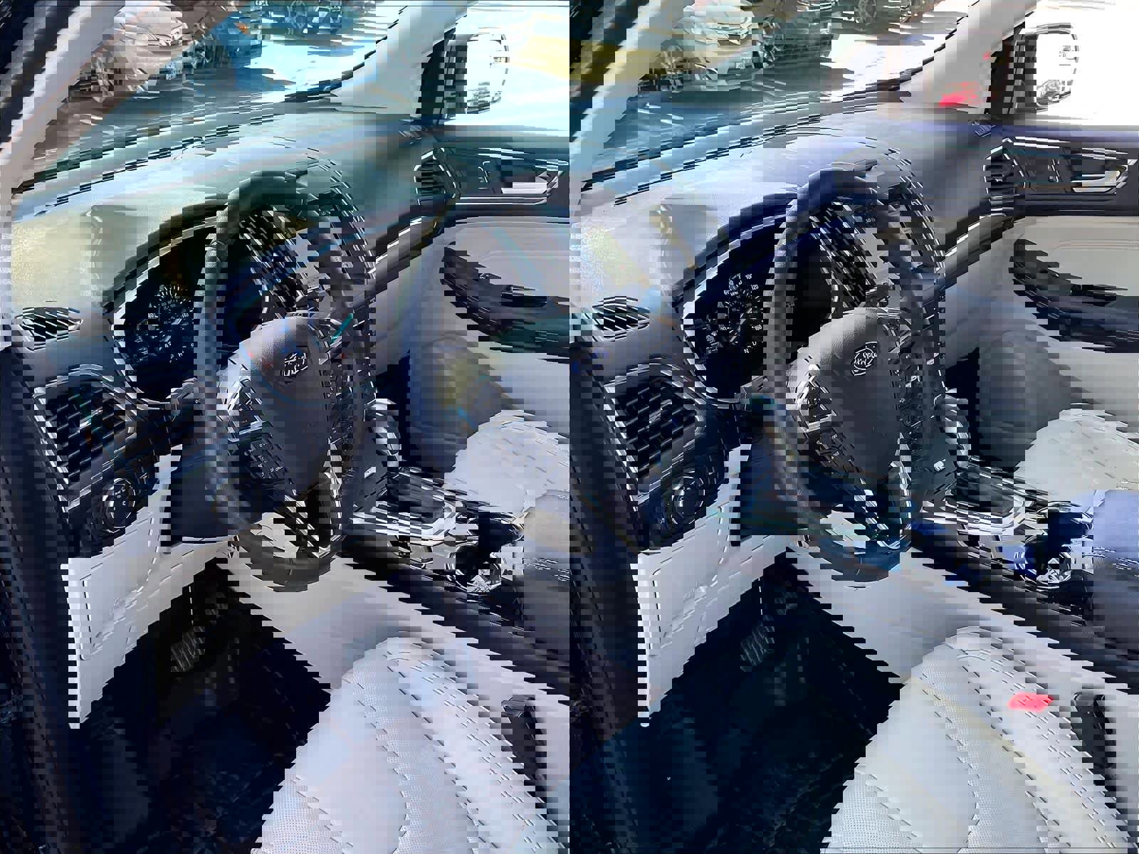 Used 2018 Ford Edge Titanium w/ Equipment Group 301A image 16