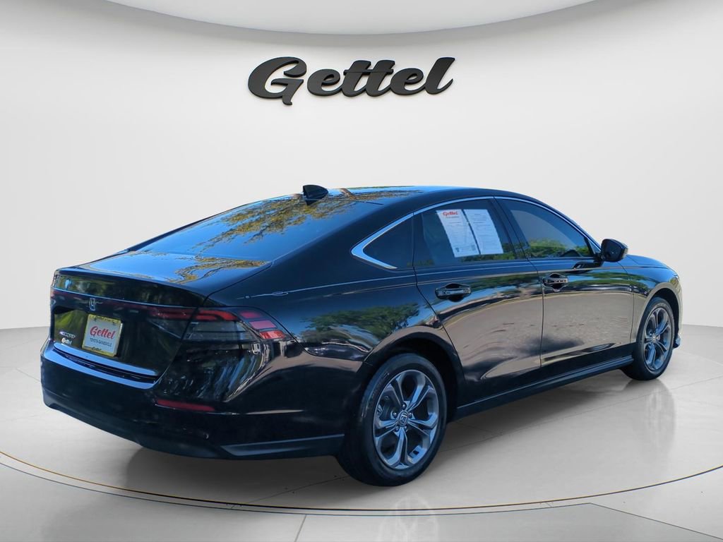 Used 2023 Honda Accord EX image 4
