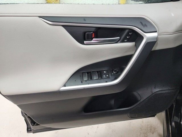 Used 2020 Toyota RAV4 Limited w/ All Weather Liner Package image 26