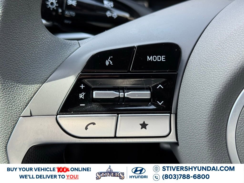 Used 2025 Hyundai Elantra SE image 26