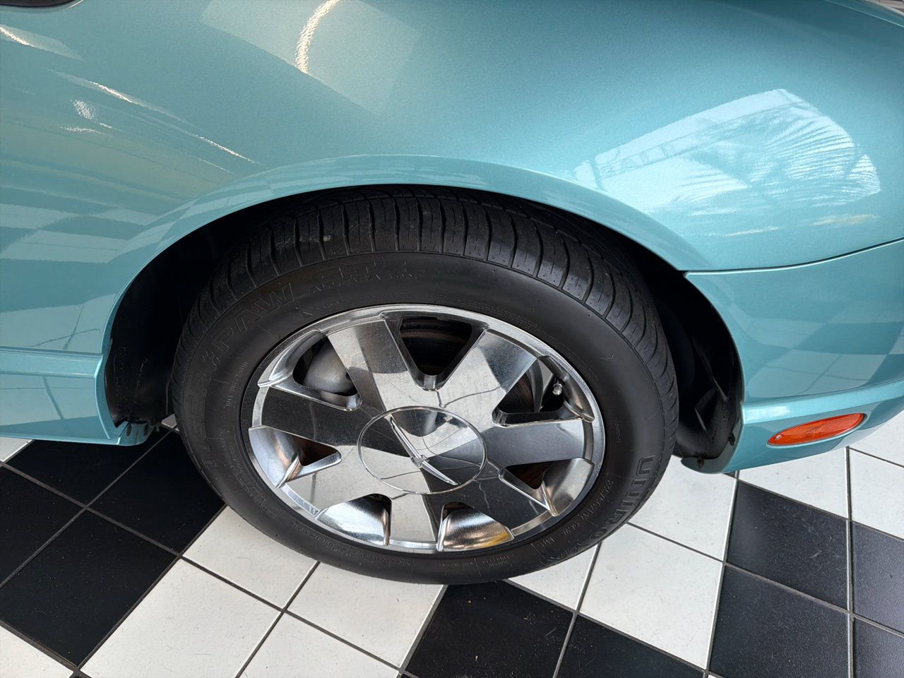 Used 2002 Ford Thunderbird Deluxe image 14