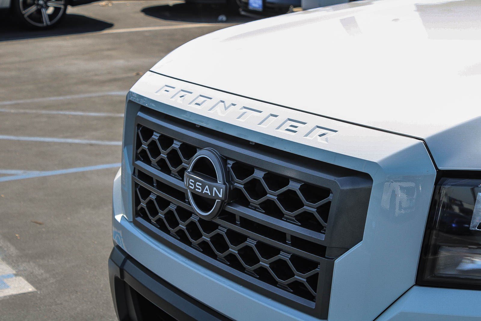 Used 2024 Nissan Frontier SV RWD image 6