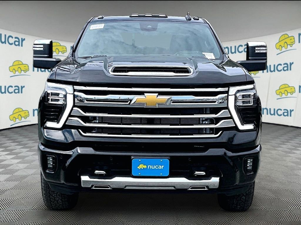 New 2026 Chevrolet Silverado 3500 High Country w/ High Country Premium Package AWD/4WD image 3