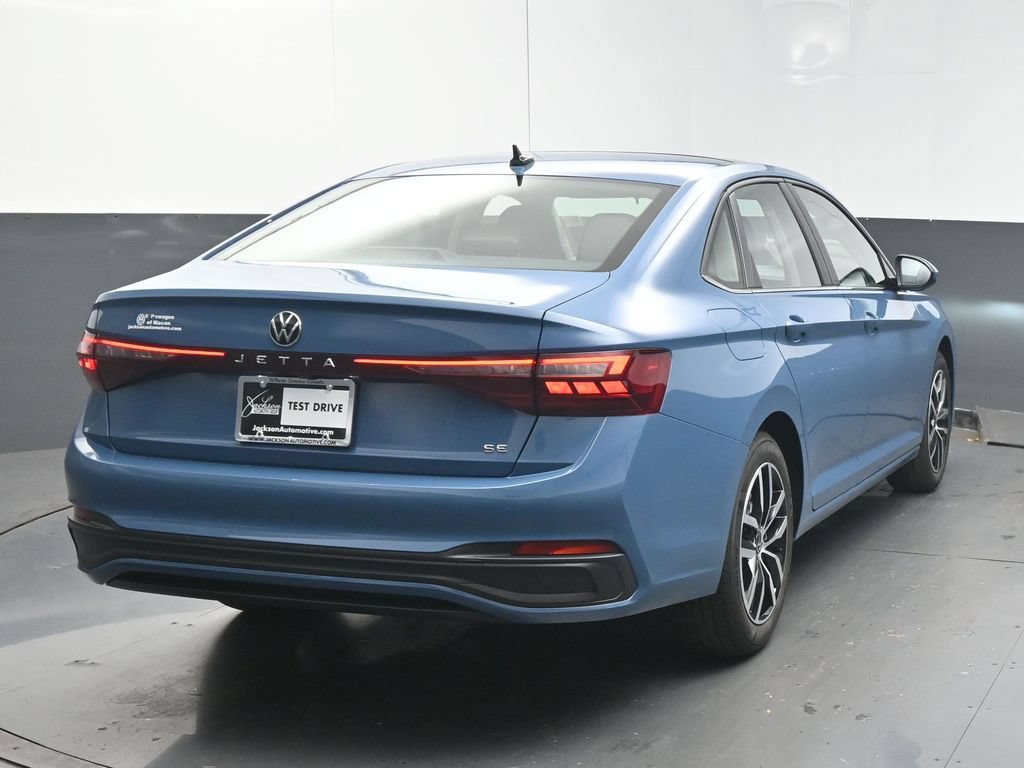 New 2026 Volkswagen Jetta SE FWD image 7