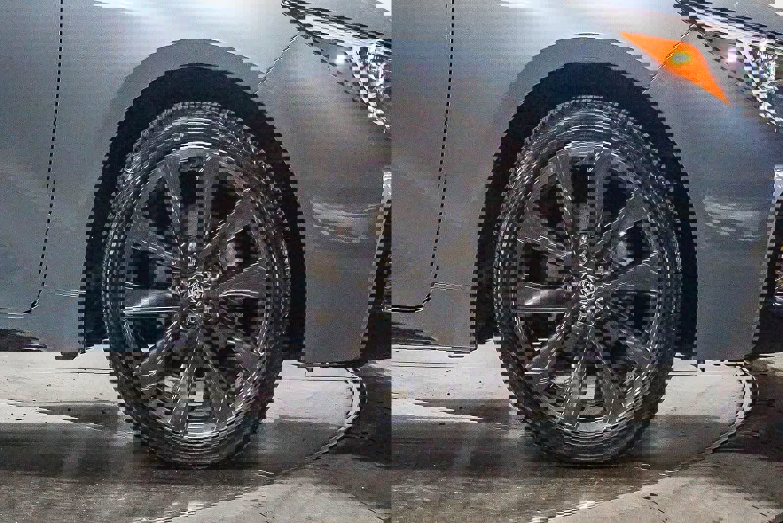 Certified 2025 Toyota Corolla SE w/ SE Premium Package FWD image 7