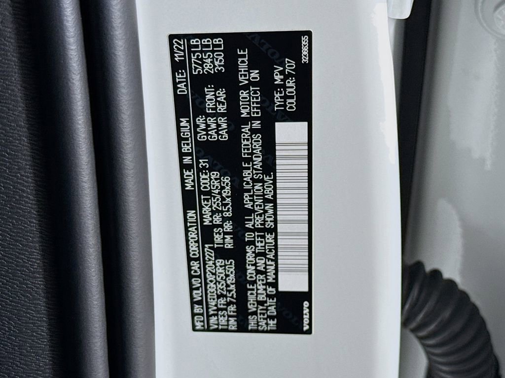 Used 2023 Volvo C40 Recharge Core image 33