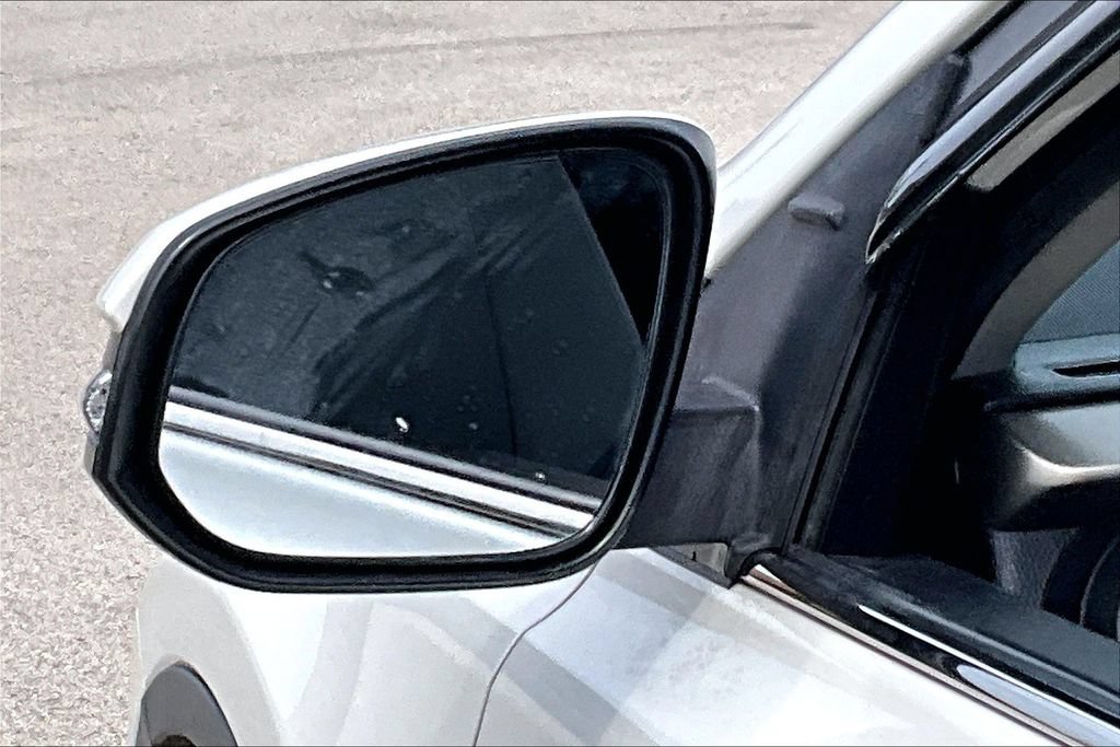 Used 2015 Toyota RAV4 Limited AWD/4WD image 13