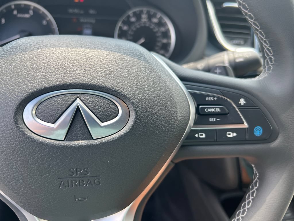 Certified 2025 INFINITI QX55 Luxe w/ Cargo Package AWD/4WD image 32