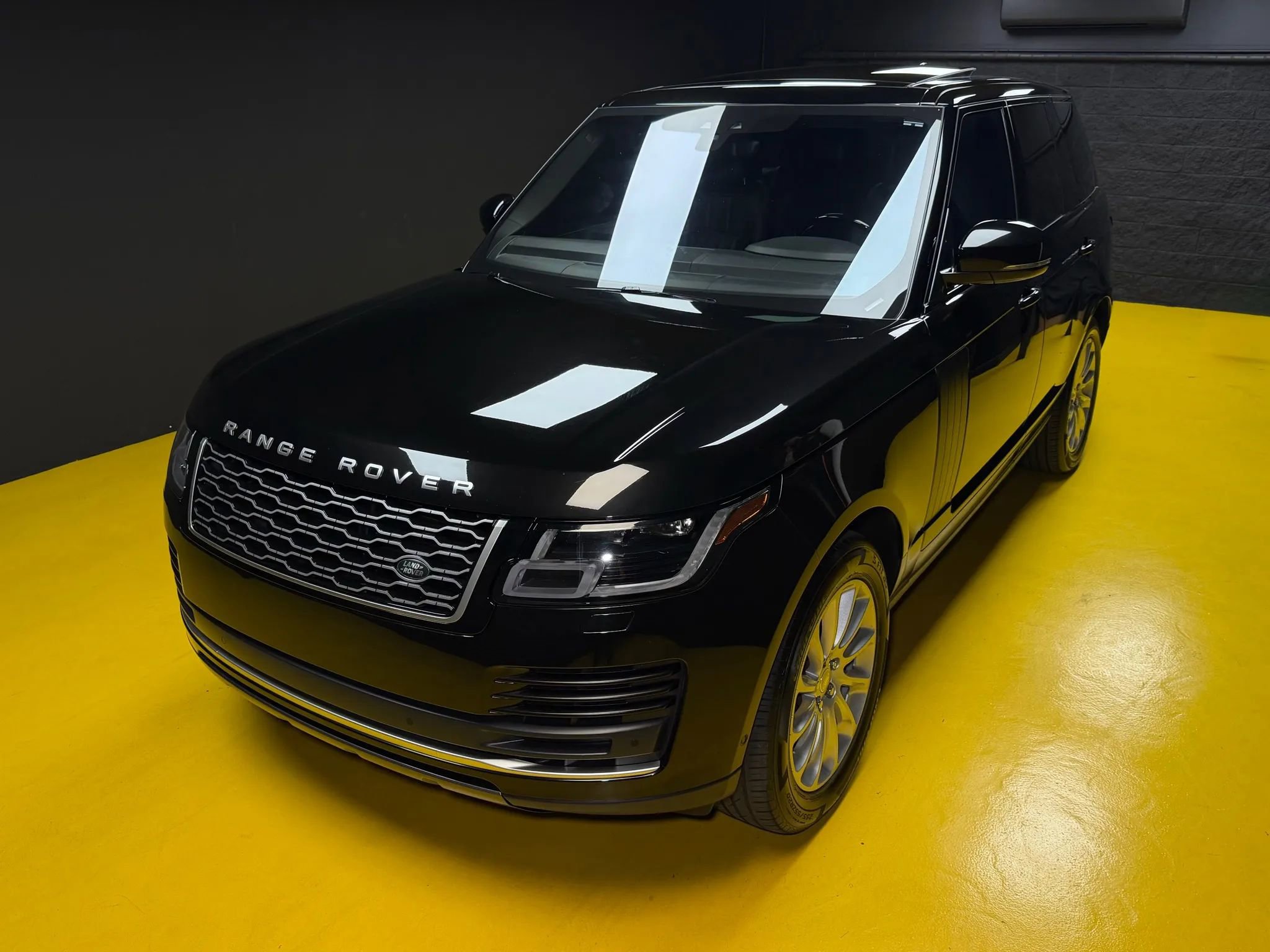 Used 2020 Land Rover Range Rover HSE image 61