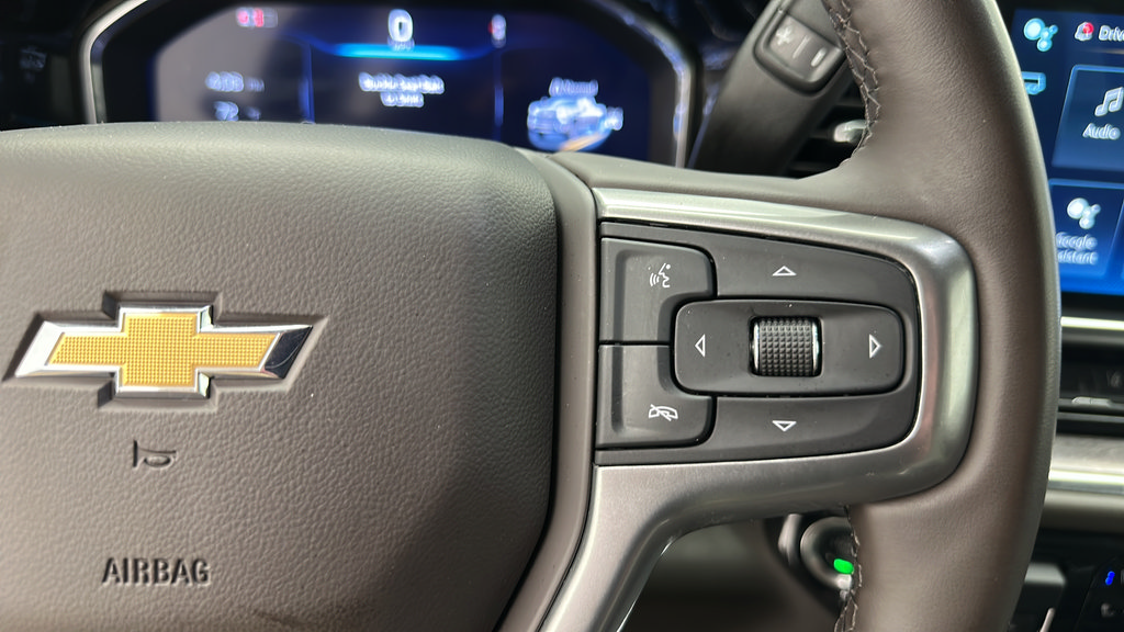 Used 2025 Chevrolet Silverado 2500 LTZ w/ LTZ Plus Package AWD/4WD image 24