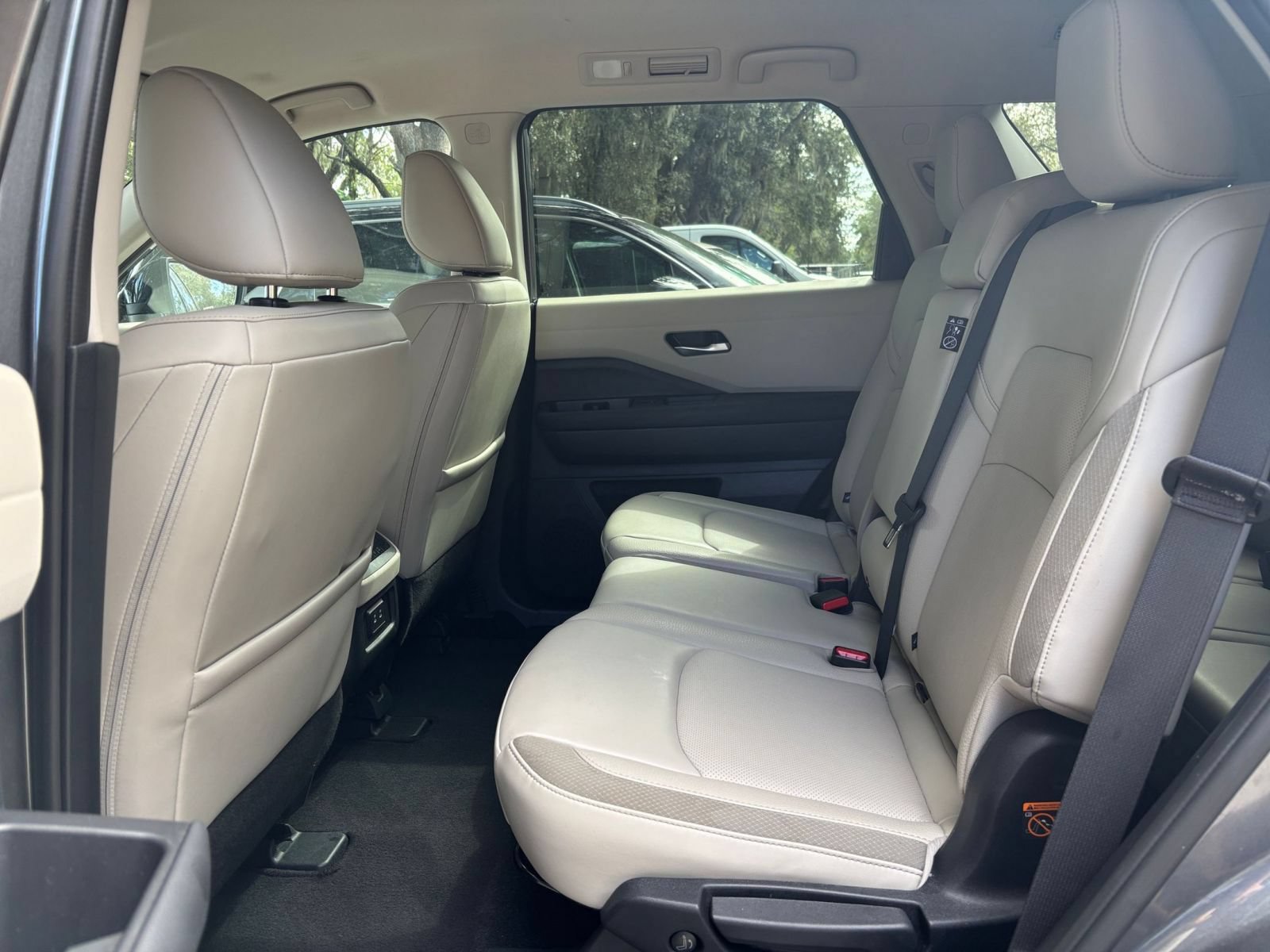 Used 2026 Nissan Pathfinder SL FWD image 41