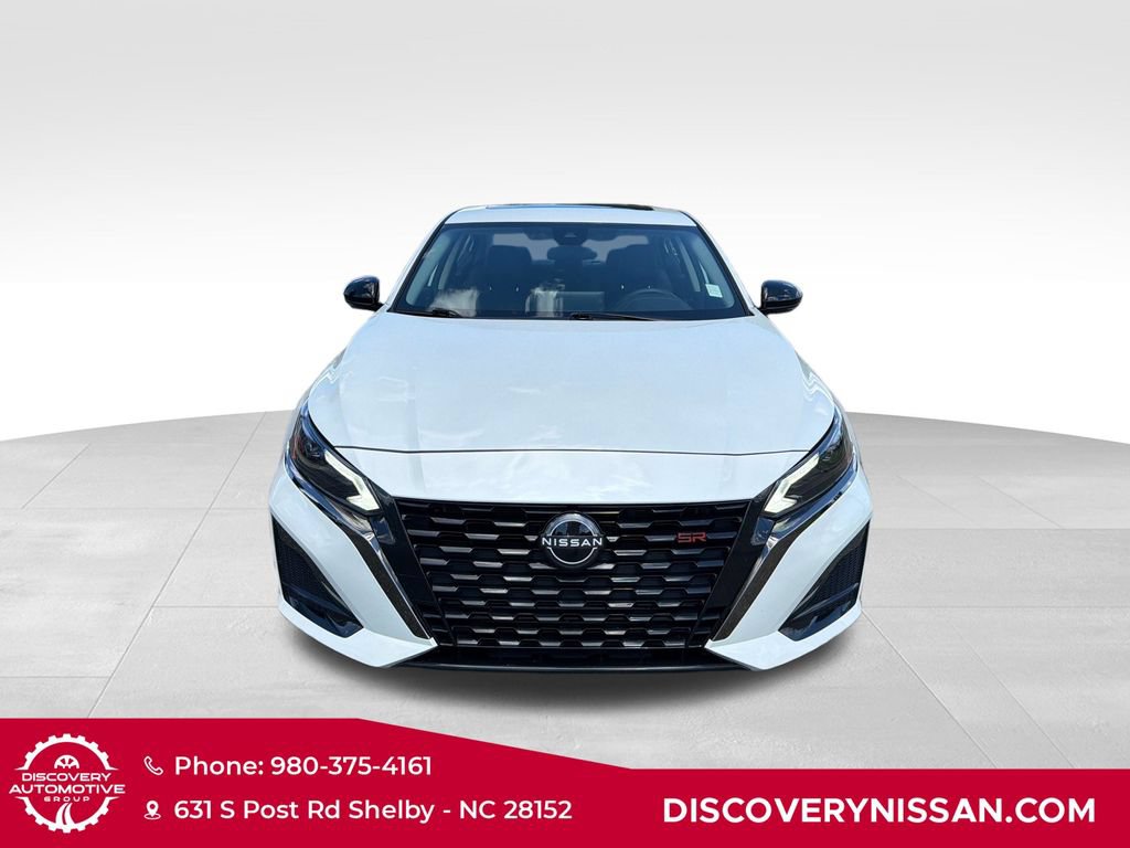 Certified 2024 Nissan Altima 2.0 SR FWD image 4