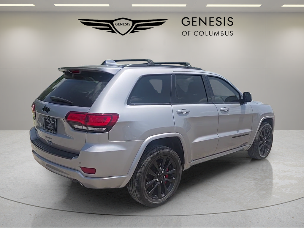 Used 2018 Jeep Grand Cherokee Altitude AWD/4WD image 5