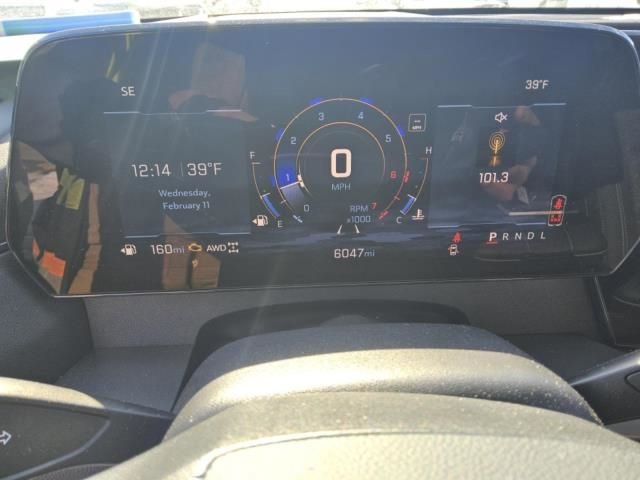 Used 2025 Chevrolet Traverse LT w/ Driver Confidence Package image 4