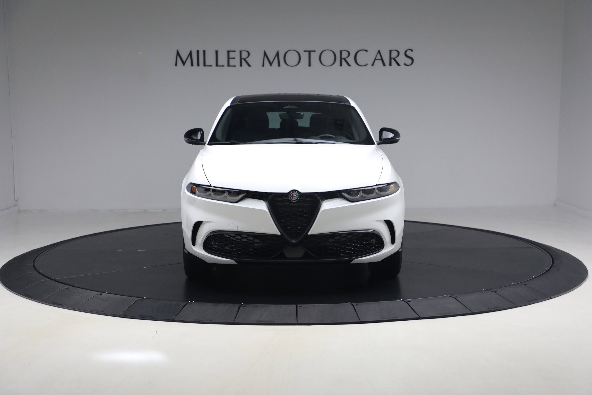 Used 2025 Alfa Romeo Tonale image 12