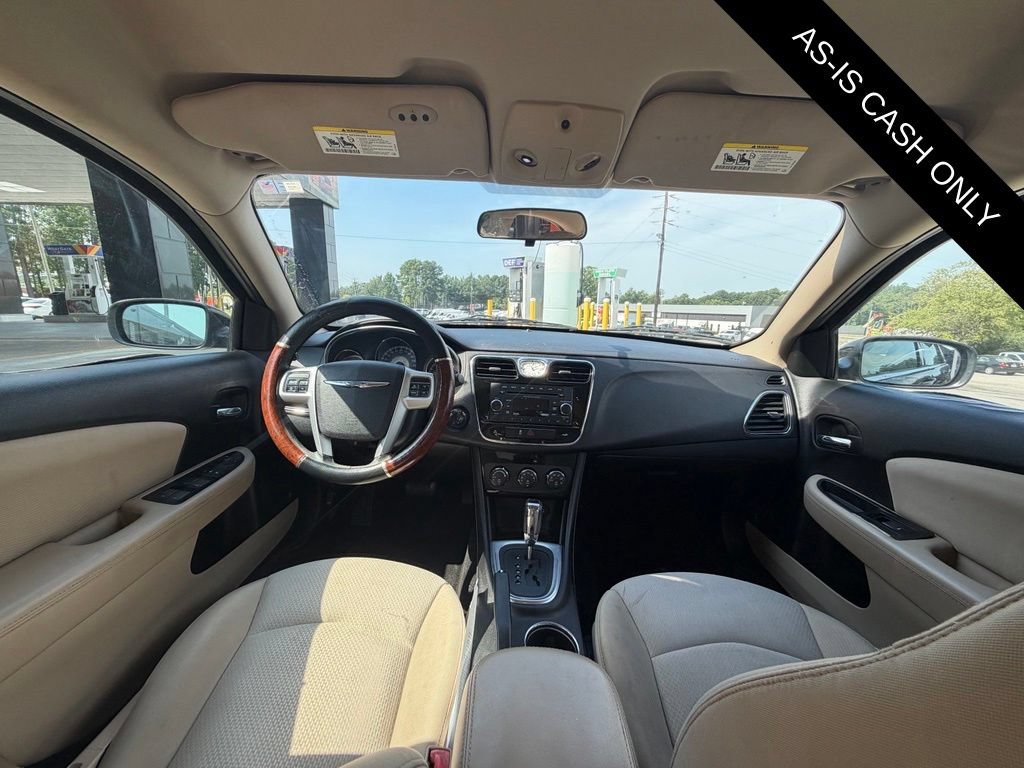 Used 2012 Chrysler 200 Touring FWD image 21