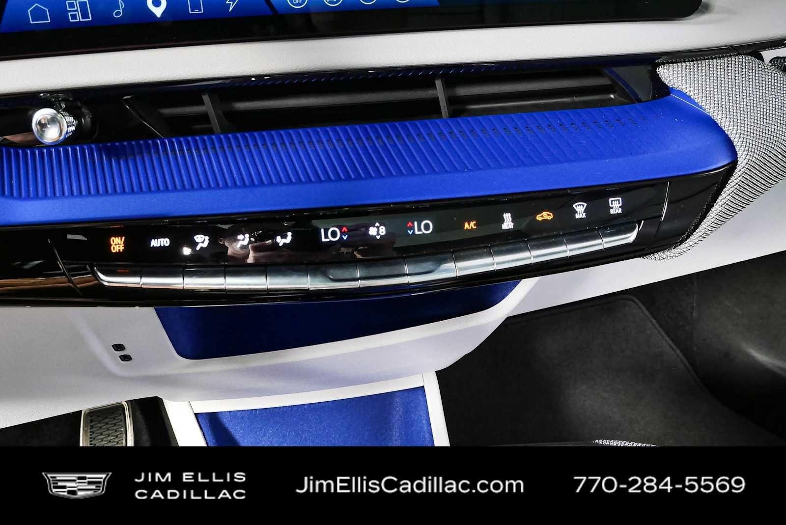 Used 2025 Cadillac Optiq Luxury 1 AWD/4WD image 16