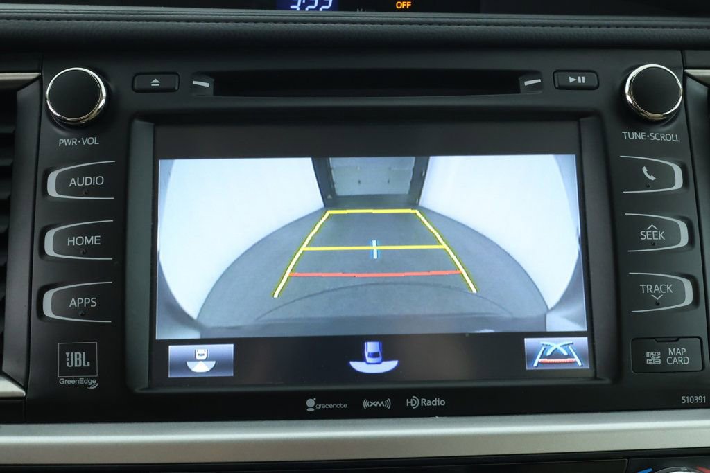 Used 2019 Toyota Highlander Limited Platinum image 18