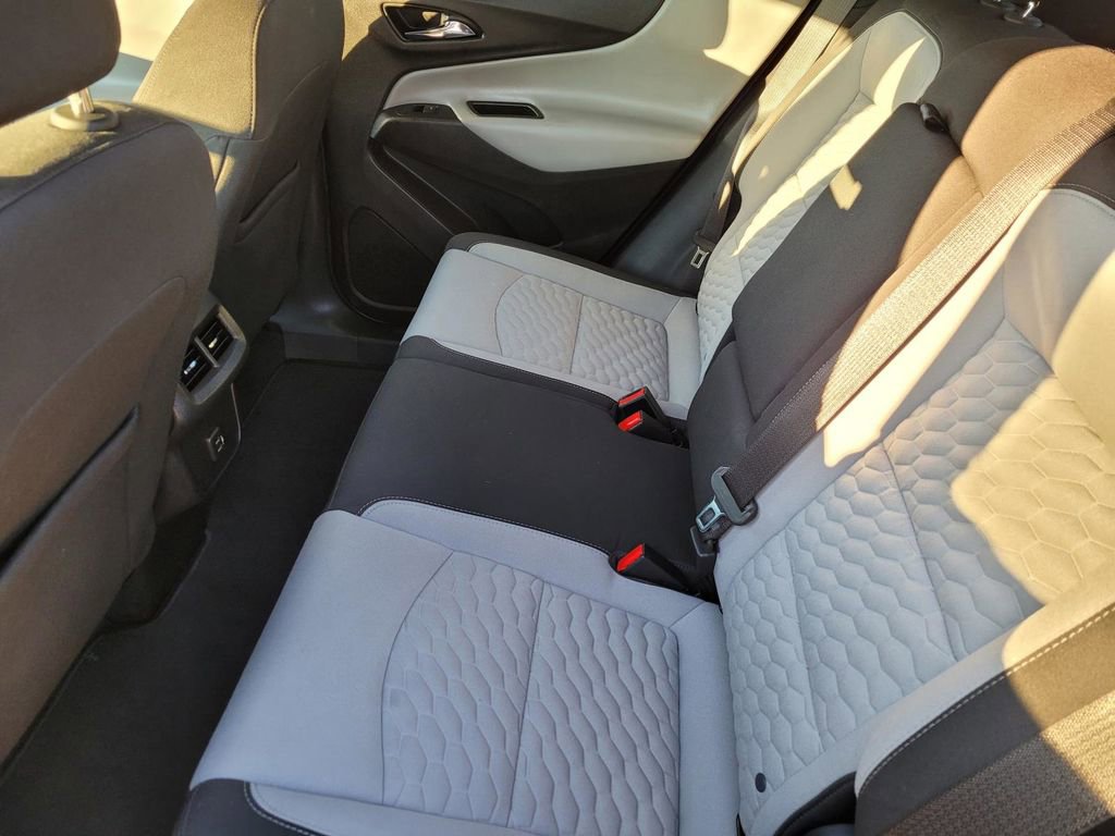 Used 2020 Chevrolet Equinox LT image 16