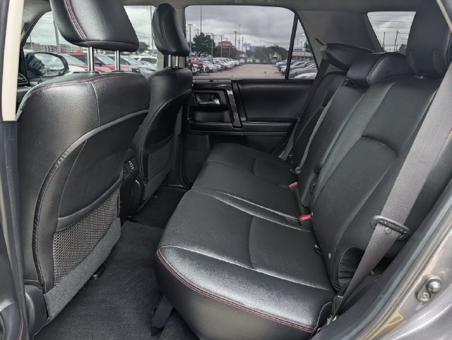 Used 2015 Toyota 4Runner Trail Premium AWD/4WD image 28
