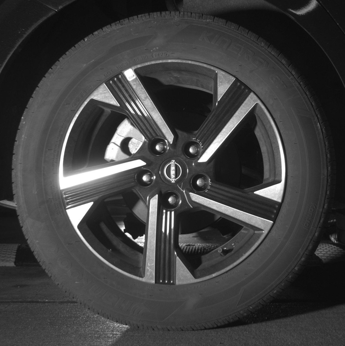 Used 2025 Nissan Sentra SV FWD image 14