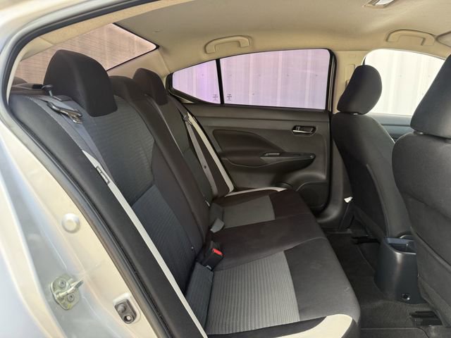 Used 2021 Nissan Versa SV image 29