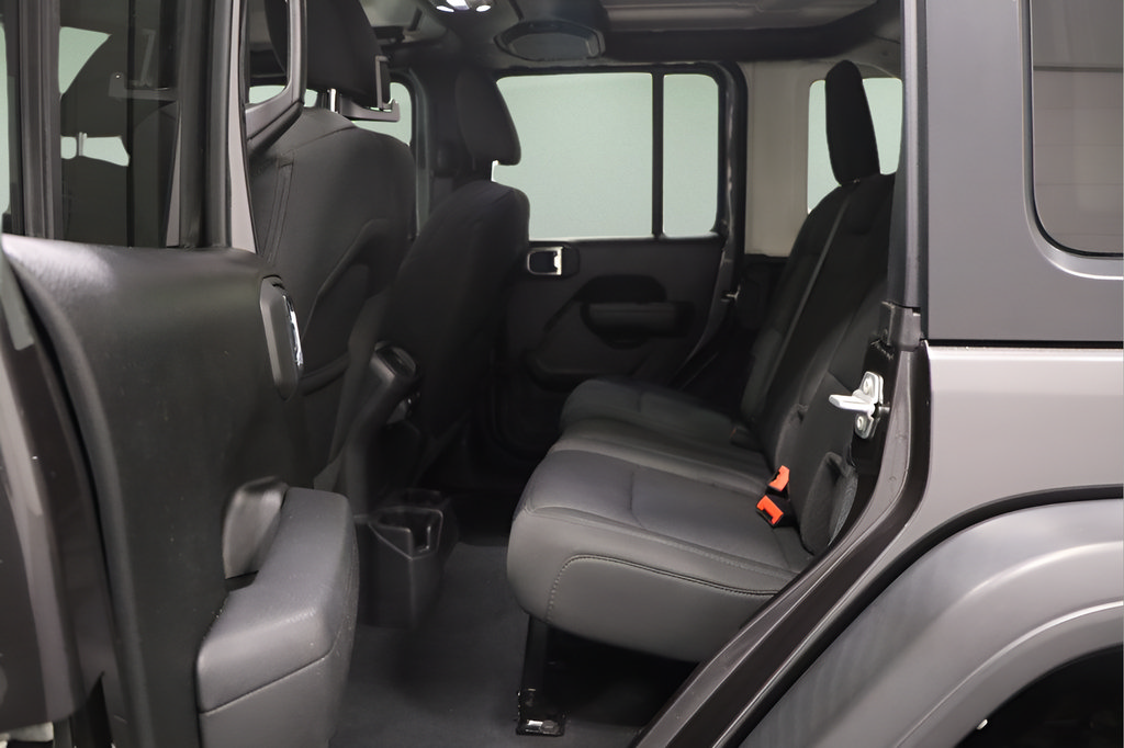 Used 2022 Jeep Wrangler Unlimited Sport AWD/4WD image 15