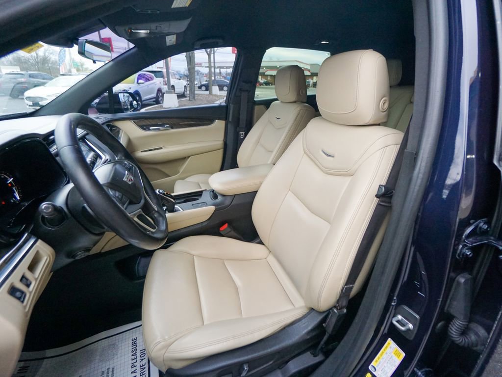 Used 2017 Cadillac XT5 FWD w/ LPO, Wheel Lock Package image 19