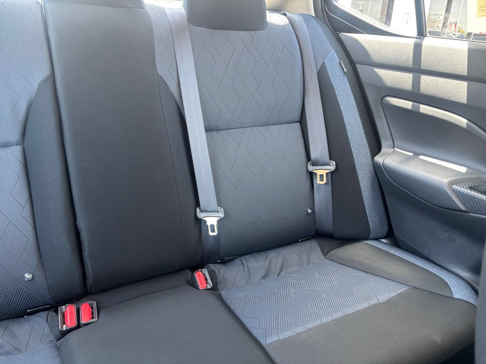 Used 2025 Nissan Versa SV FWD image 35