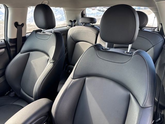 Used 2023 MINI Cooper S image 18