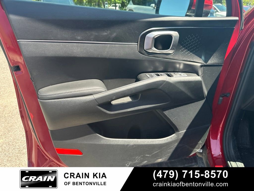 Certified 2022 Kia Sorento EX FWD image 10