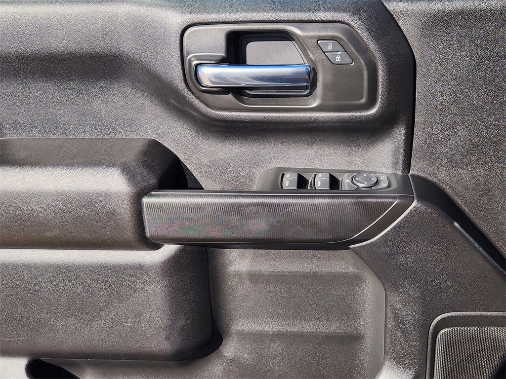 Used 2024 Chevrolet Silverado 1500 Custom image 24