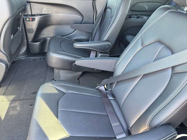 New 2026 Chrysler Pacifica Select image 15