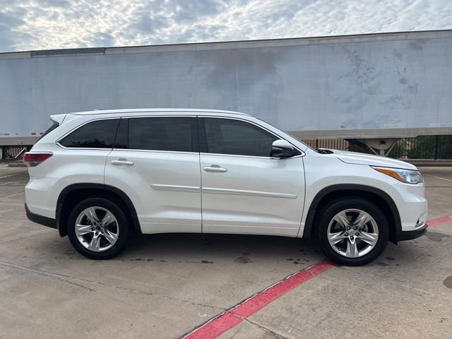 Used 2014 Toyota Highlander Limited FWD image 4