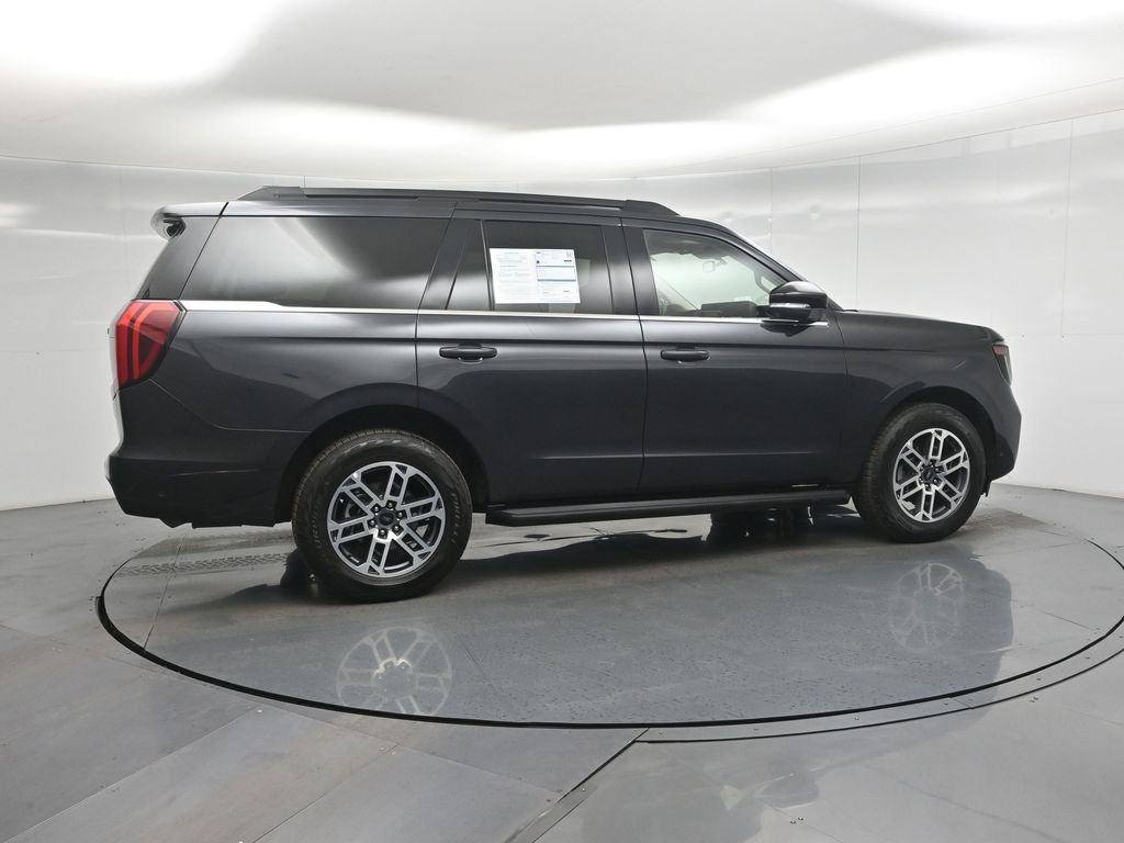 Certified 2025 Ford Expedition Active AWD/4WD image 26