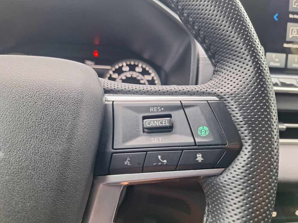 Used 2024 Mitsubishi Outlander SE Black Edition FWD image 14