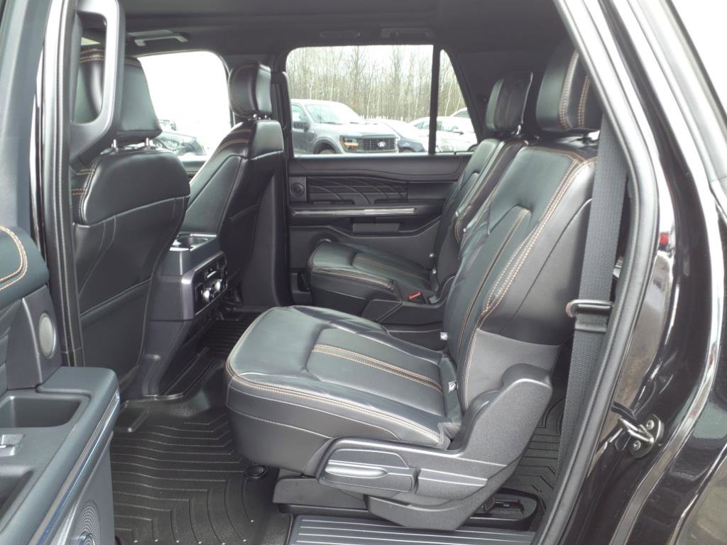 Certified 2022 Ford Expedition Max Platinum AWD/4WD image 11