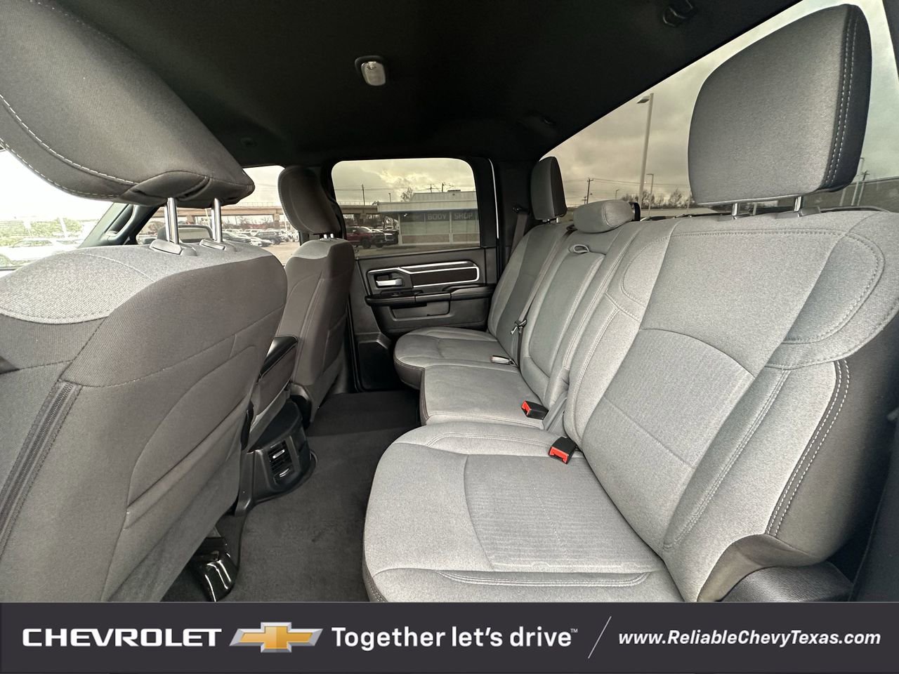 Used 2024 RAM 2500 Big Horn AWD/4WD image 30
