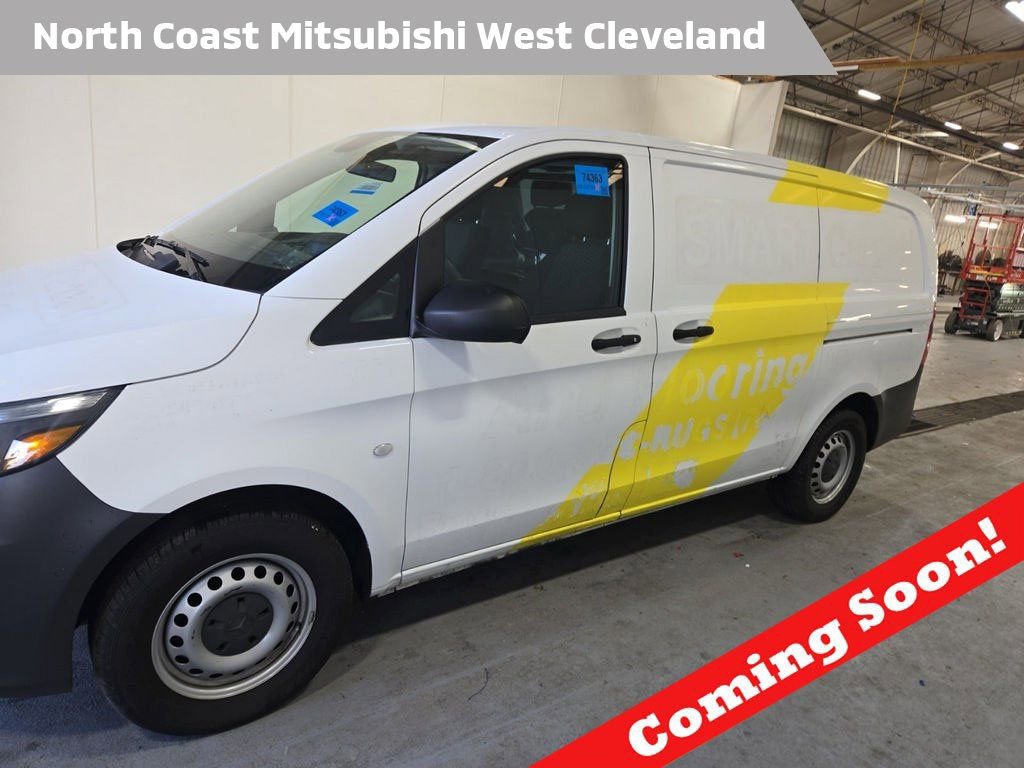 Used 2022 Mercedes-Benz Metris image 1