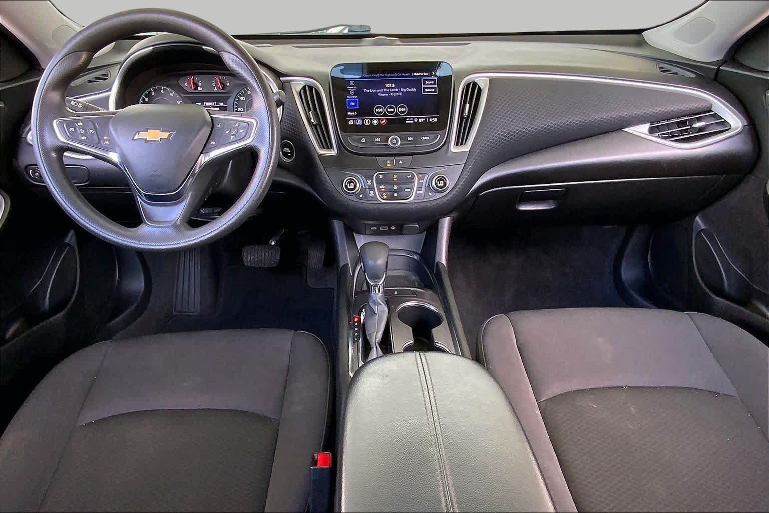 Used 2023 Chevrolet Malibu LT FWD image 16