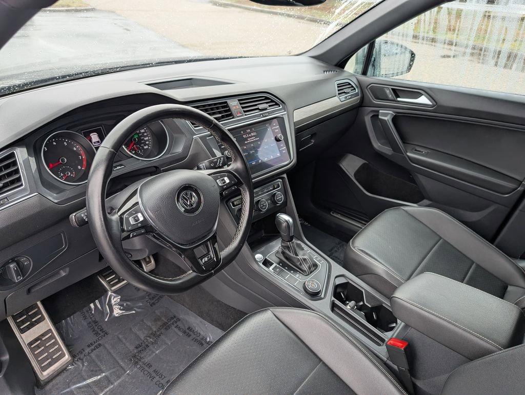 Used 2021 Volkswagen Tiguan SE R-Line image 18